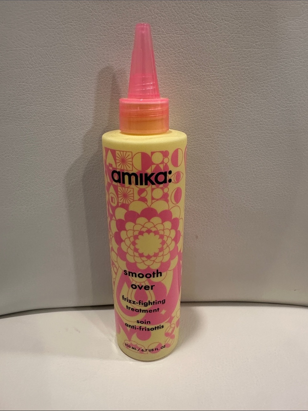 Amika Smooth Over Frizz-Fighting Treatment